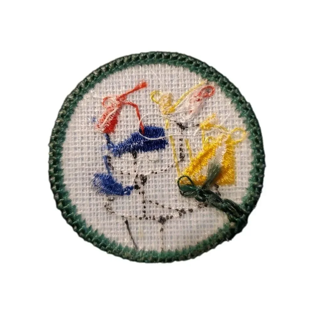 Retired Girl Scouts Art In 3D Badge Patch 1.5
